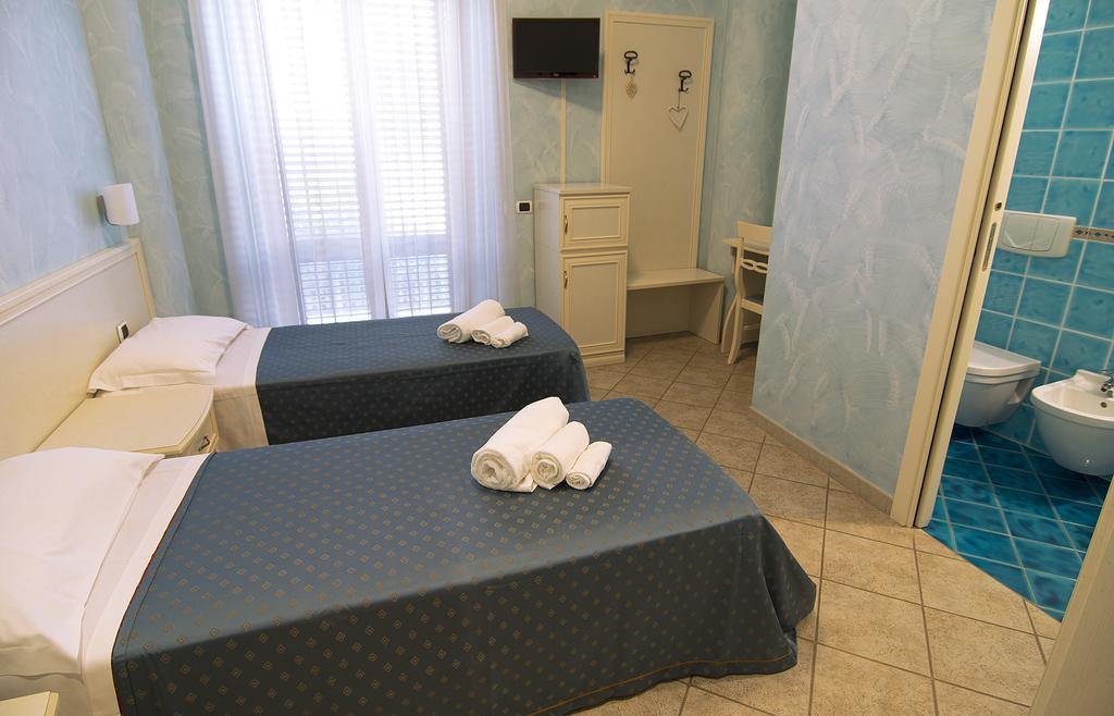 Hotel Capital Cupra Marittima Cameră foto